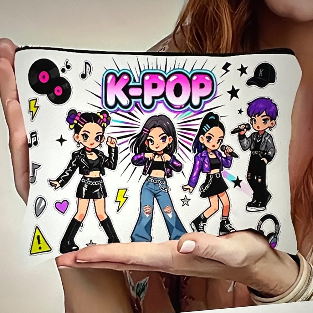 ❣️5|$25❣️last 2 K-Pop Themed Kids Accessory Bag - White and Black